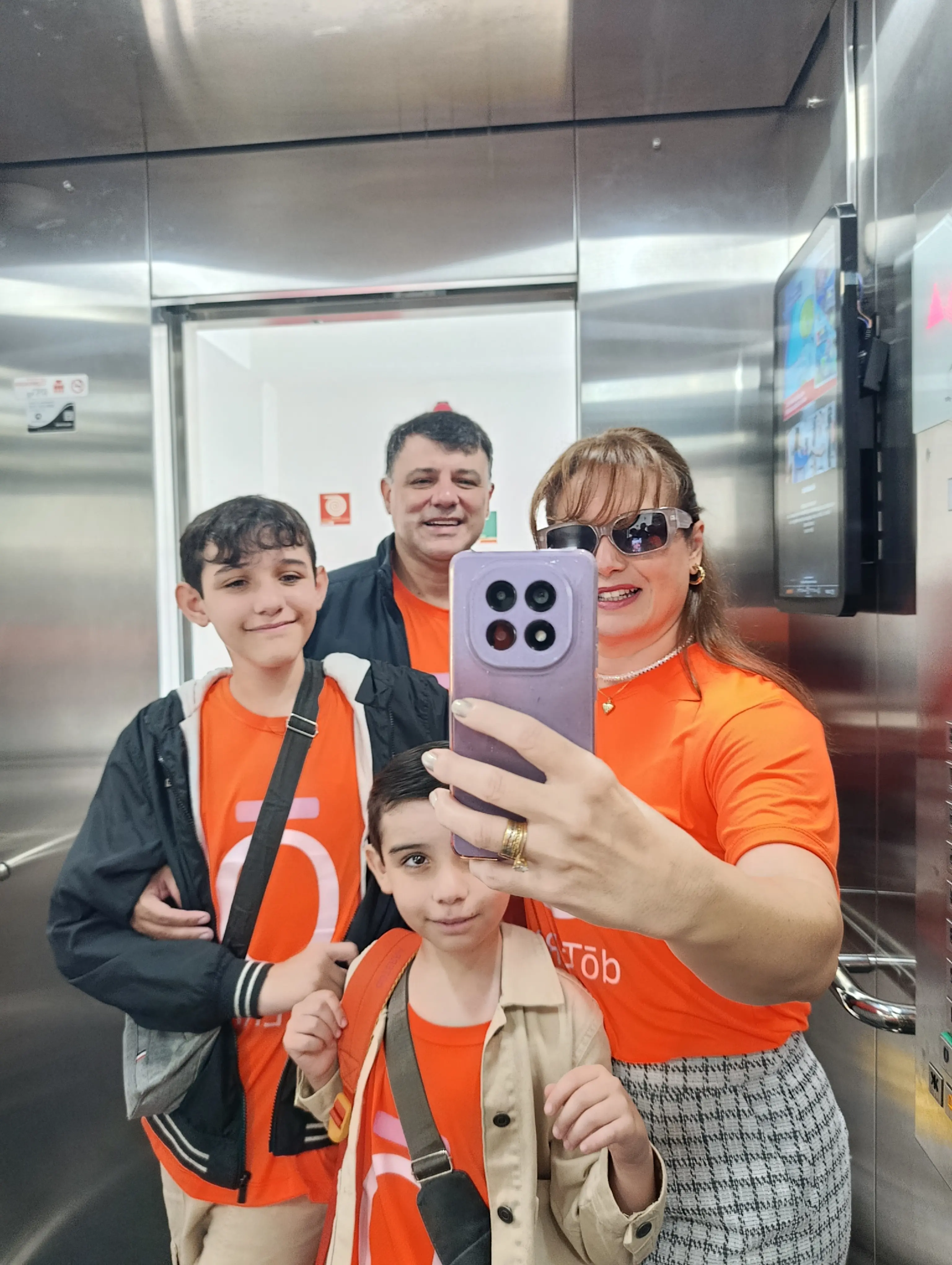 Samantha Cristann e família